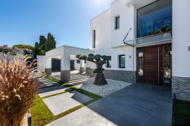
                                                                                        Vente
                                                                                         Villa contemporaine d’exception