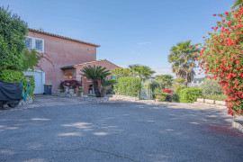 Vente
VILLA CORNICHE FLEURIE