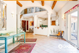 
                                                                                        Vente
                                                                                         Villa d'architecte éco-responsable avec dépendance