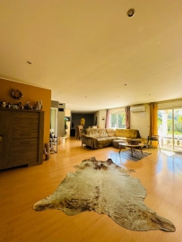 
                                                                                        Vente
                                                                                         Villa de 245M2 avec Piscine