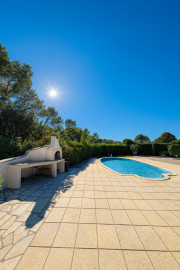
                                                                                        Vente
                                                                                         Villa de 245M2 avec Piscine