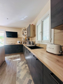 
                                                                                        Vente
                                                                                         Villa de 245M2 avec Piscine