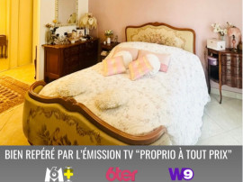 Vente
Villa de 365M2 avec piscine sur un terrain 1228M2