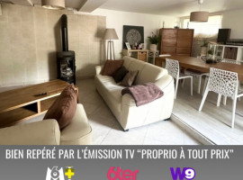 Vente
Villa de 365M2 avec piscine sur un terrain 1228M2