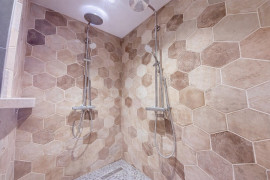 
                                                                                        Vente
                                                                                         Villa de plain-pied 225 m² – 5 chambres dont suite parentale – Piscine – 15 min de Bergerac