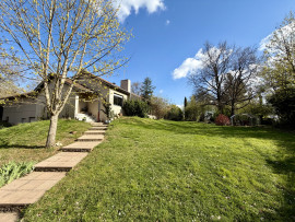 
                                                                                        Vente
                                                                                         Villa familiale 8 pièces de plus de 190 m²