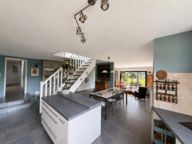 
                                                                                        Vente
                                                                                         Villa familiale 8 pièces de plus de 190 m²