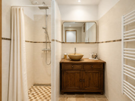 
                                                                                        Vente
                                                                                         Villa familiale 8 pièces de plus de 190 m²