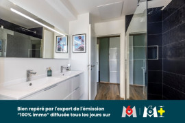 
                                                                                        Vente
                                                                                         Villa familiale récente - 198m2 - Mouguerre
