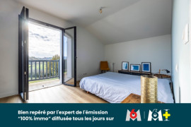 
                                                                                        Vente
                                                                                         Villa familiale récente - 198m2 - Mouguerre