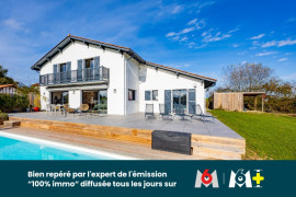 
                                                                                        Vente
                                                                                         Villa familiale récente - 198m2 - Mouguerre