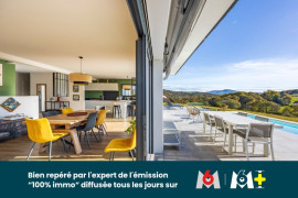 
                                                                                        Vente
                                                                                         Villa familiale récente - 198m2 - Mouguerre
