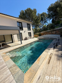 
                                                                                        Vente
                                                                                         Villa piscine