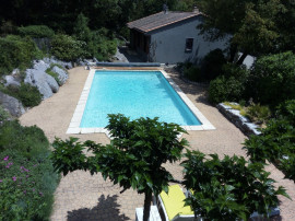 
                                                                                        Vente
                                                                                         VILLA SUR 2370 M² PISCINE CALME ET INTIMITÉ