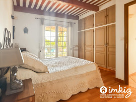 
                                                                                        Vente
                                                                                         Villa T5, piscine, terrasse, garage