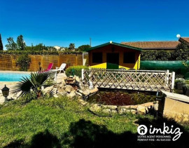 
                                                                                        Vente
                                                                                         Villa T6 de plain-pied avec Piscine