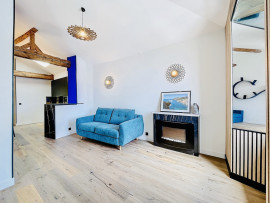 Vente
Villefranche - Appartement dernier étage vue mer