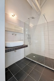 
                                                                                        Vente
                                                                                         Villefranche, Maison rénovée, Piscine, Garages