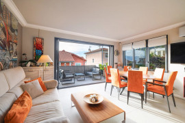 Vente
VILLEFRANCHE-SUR-MER, 2 PIÈCES, TERRASSE