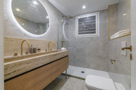 
                                                                                        Vente
                                                                                         VILLEFRANCHE SUR MER - Corne d’Or  - Magnifique 3 pièces entièrement rénové disposant d’une terrasse avec vue panoramique sur la mer