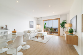 
                                                                                        Vente
                                                                                         VILLEFRANCHE SUR MER - Corne d’Or  - 3 pièces