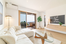 
                                                                                        Vente
                                                                                         VILLEFRANCHE SUR MER - Corne d’Or  - 3 pièces