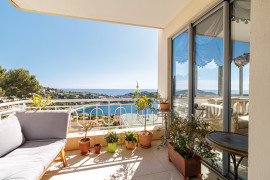 
                                                                                        Vente
                                                                                         Villefranche-sur-Mer – Superbe 2/3 pièces en étage élevé, avec vue mer panoramique et au calme absolu