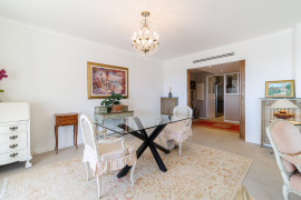 
                                                                                        Vente
                                                                                         Villefranche-sur-Mer – Superbe 2/3 pièces en étage élevé, avec vue mer panoramique et au calme absolu