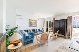 
                                                                                        Vente
                                                                                         Villefranche-sur-Mer – Superbe 2/3 pièces en étage élevé, avec vue mer panoramique et au calme absolu