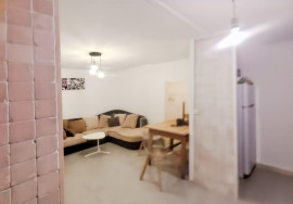 
                                                                                        Vente
                                                                                         Vitrolles F3 +cave  plein sud