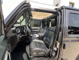 
                                                                                        Voiture
                                                                                         Voiture 4x4 - Jeep Wrangler RUBICON 2.0 380 CH PHEV - 54970€