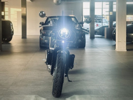 
                                                                                        Voiture
                                                                                         Voiture Cabriolet - Brough Superior Anniversary . - 74970€