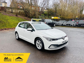 
                                                                                        Voiture
                                                                                         Volkswagen Golf 1.5 eTSI MHEV Life Hatchback 5dr Petrol Hybrid DSG Euro 6 (s/s) (150 ps) MOT 11/26 54K FSH AUTO ULEZ