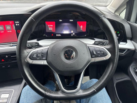 
                                                                                        Voiture
                                                                                         Volkswagen Golf 1.5 eTSI MHEV Life Hatchback 5dr Petrol Hybrid DSG Euro 6 (s/s) (150 ps) MOT 11/26 54K FSH AUTO ULEZ