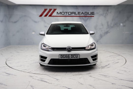 
                                                                                        Voiture
                                                                                         Volkswagen Golf 2.0 TSI BlueMotion Tech R DSG 4Motion Euro 6 (s/s) 3dr
