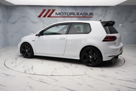 
                                                                                        Voiture
                                                                                         Volkswagen Golf 2.0 TSI BlueMotion Tech R DSG 4Motion Euro 6 (s/s) 3dr