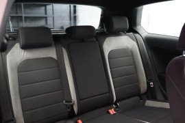 
                                                                                        Voiture
                                                                                         Volkswagen Golf 2.0 TSI BlueMotion Tech R DSG 4Motion Euro 6 (s/s) 3dr