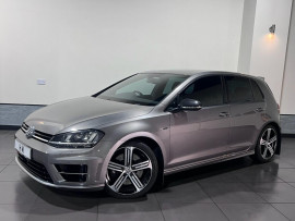 Voiture
                                                                                Volkswagen Golf 2.0 TSI BlueMotion Tech R Hatchback 5dr Petrol Manual 4Motion Euro 6 (s/s) (300 ps) Hatchback
