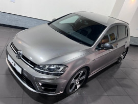 Voiture
                                                                                Volkswagen Golf 2.0 TSI BlueMotion Tech R Hatchback 5dr Petrol Manual 4Motion Euro 6 (s/s) (300 ps) Hatchback