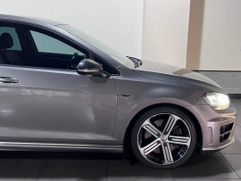 Voiture
                                                                                Volkswagen Golf 2.0 TSI BlueMotion Tech R Hatchback 5dr Petrol Manual 4Motion Euro 6 (s/s) (300 ps) Hatchback