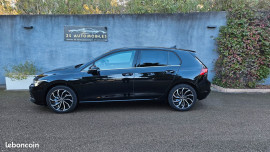 
                                                                                        Voiture
                                                                                         Volkswagen Golf VIII 1.5 eTSI DSG7 130ch