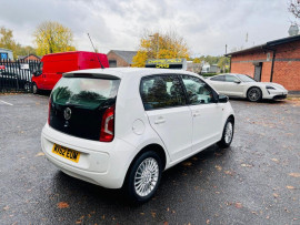 
                                                                                        Voiture
                                                                                         Volkswagen Hatchback 1.0 High up! (2012/62) 5dr