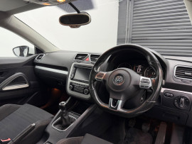 
                                                                                        Voiture
                                                                                         Volkswagen Scirocco 2.0 TDI GT DSG Euro 5 3dr