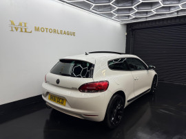
                                                                                        Voiture
                                                                                         Volkswagen Scirocco 2.0 TDI GT DSG Euro 5 3dr