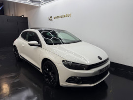 
                                                                                        Voiture
                                                                                         Volkswagen Scirocco 2.0 TDI GT DSG Euro 5 3dr