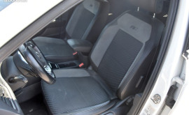 
                                                                                        Voiture
                                                                                         Volkswagen T-Roc 1.5 TSI 150 R-LINE DSG -Toit Ouvrant -Jantes 19'