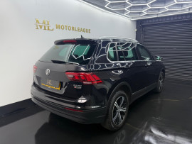 
                                                                                        Voiture
                                                                                         Volkswagen Tiguan 2.0 TDI BlueMotion Tech SE DSG 4Motion Euro 6 (s/s) 5dr