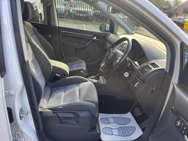 
                                                                                        Voiture
                                                                                         Volkswagen Touran 1.4 TSI HIGHLINE AUTOMATIC 5dr