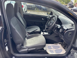 
                                                                                        Voiture
                                                                                         Volkswagen UP! Hatchback 1.0 High up! (2013/63) 5dr