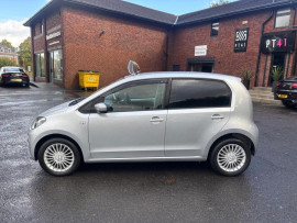 
                                                                                        Voiture
                                                                                         Volkswagen UP! Hatchback 1.0 High up! (2014/14) Hatchback 5dr
